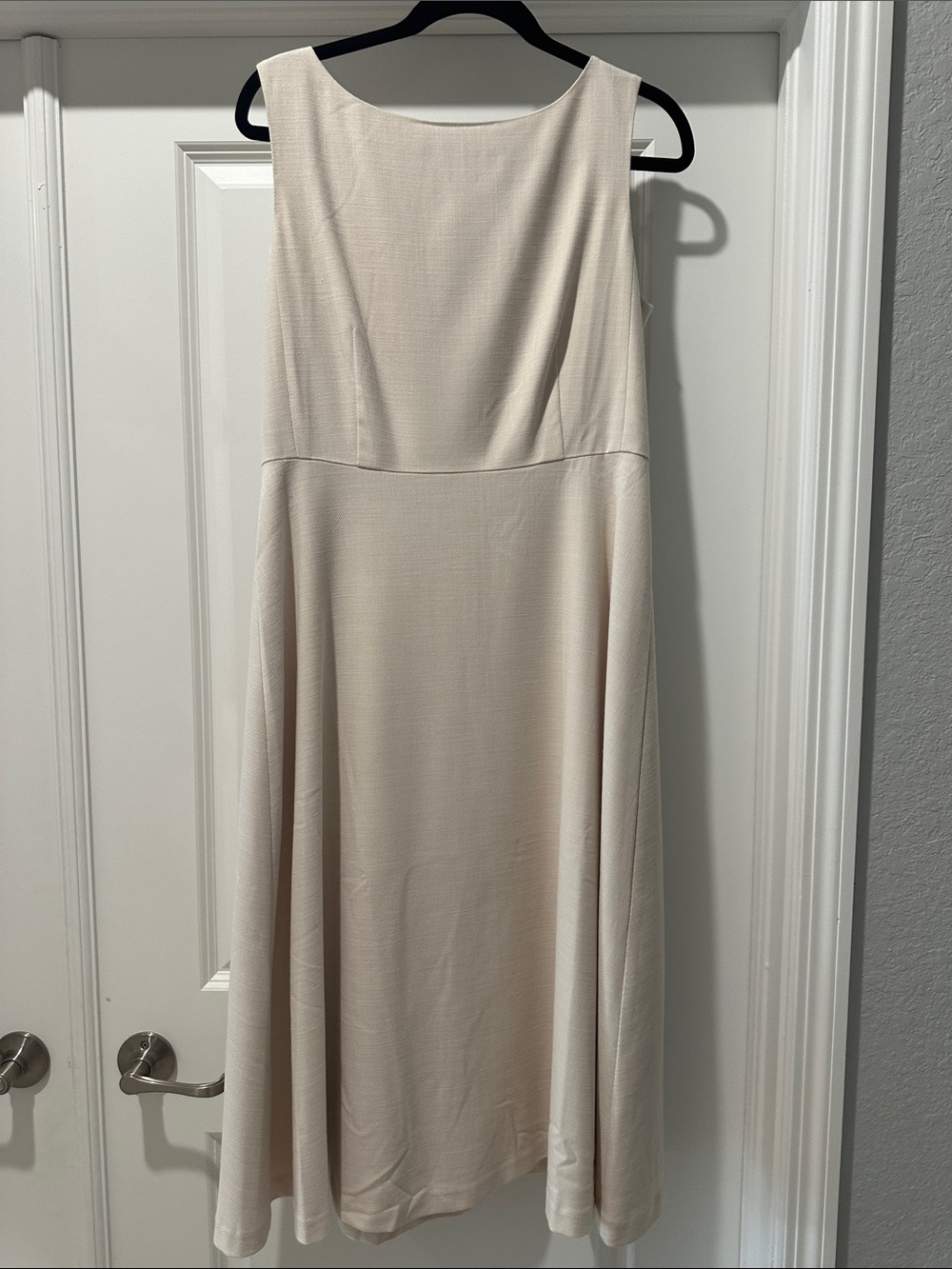 Ann Taylor Cream Sleeveless Midi Dress